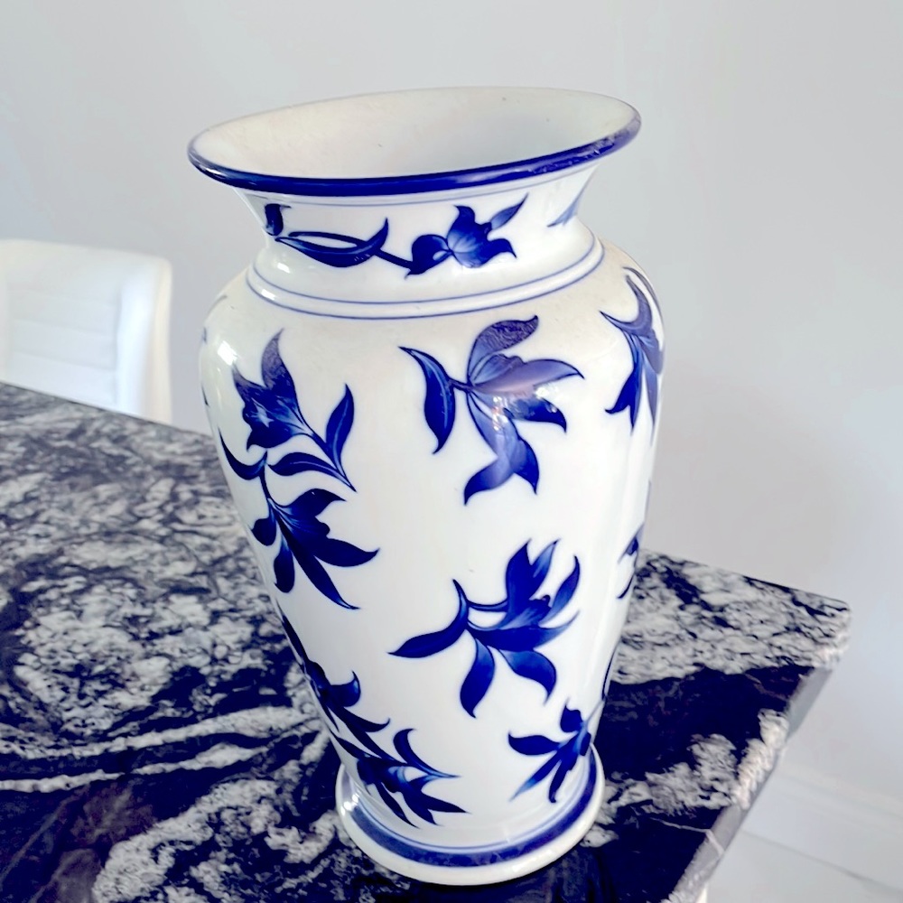 Porcelain Vase Made In China